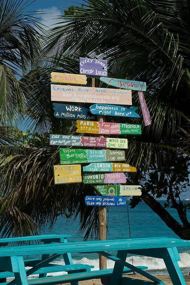 Keegans Beachside Hotel Bequia Island Exterior photo